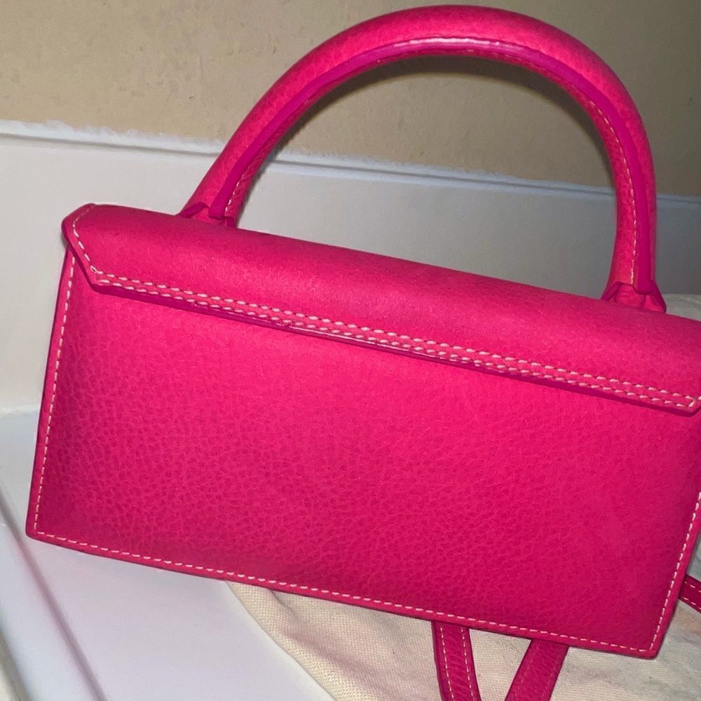 Jacquemus top handle bag - worn a few times- doesn’t come with tag - Picture 2 of 5